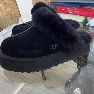 Ugg Disquette size 7